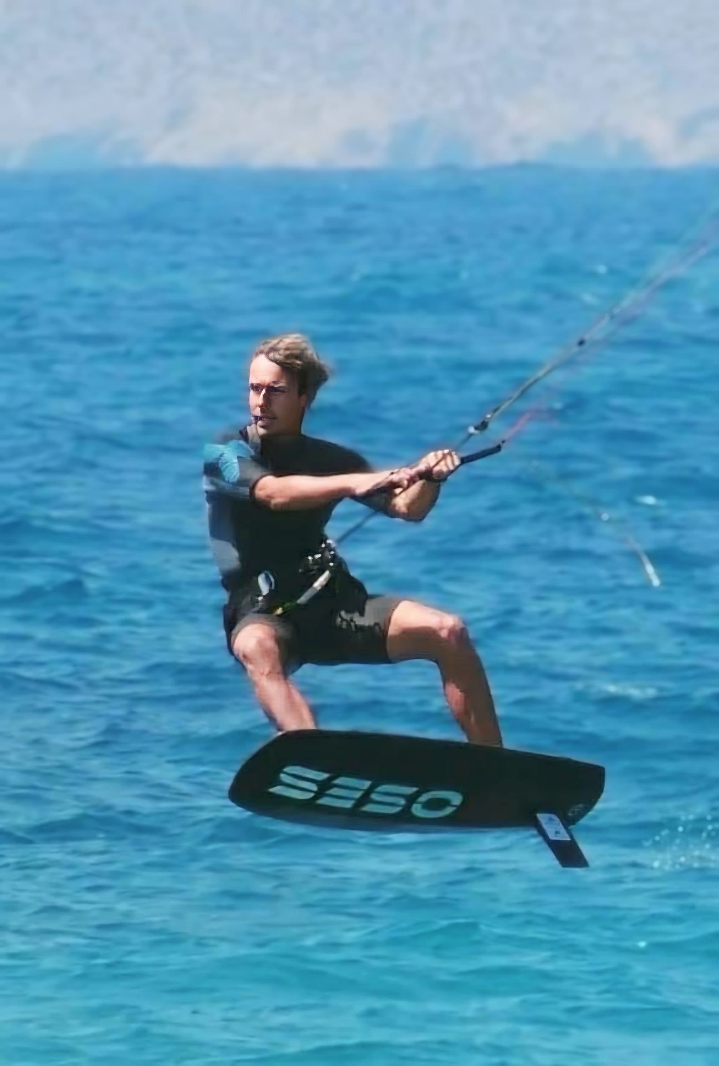 Dr. Dirk Padberg beim Kitesurfen